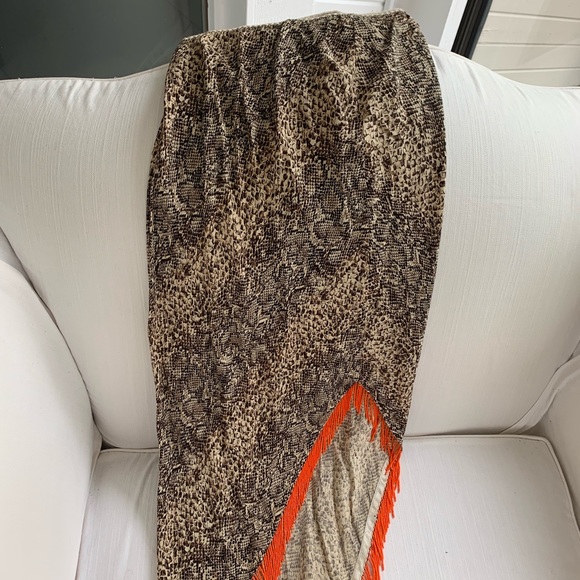 Skirt with matching tank top. Worn once. - Picture 3 of 4